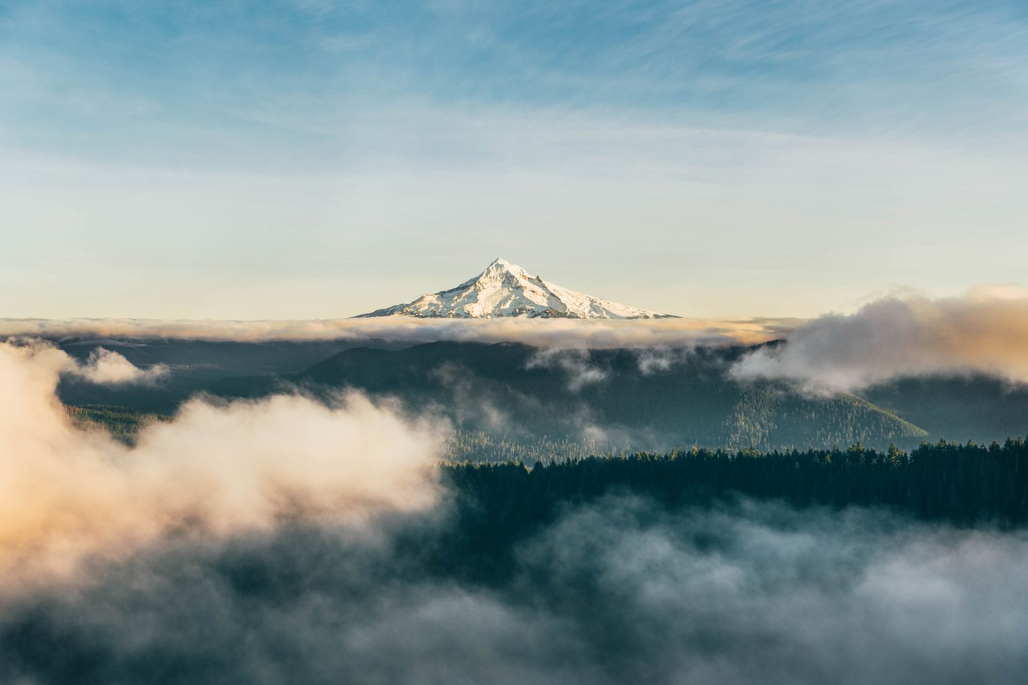 Enchanting Enclaves: Discover the Pacific Northwest's Most Captivating Coastal Gems 11