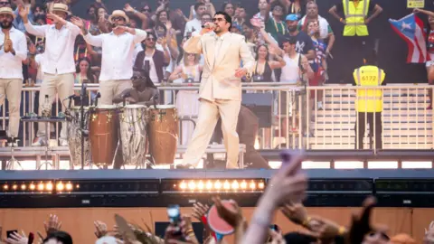 Reggaeton's Global Ambassador Rewrites Stadium History in London's Echoes 10