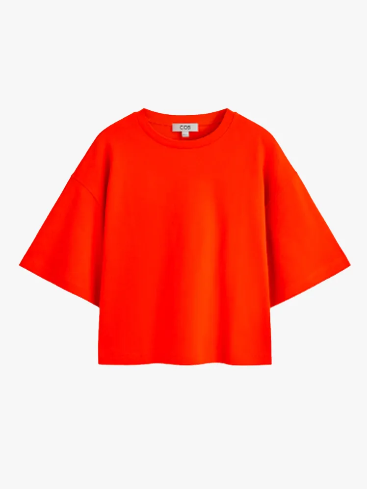 COS Unveils its S/S '26 Collection: Your Chic Summer Edit 42