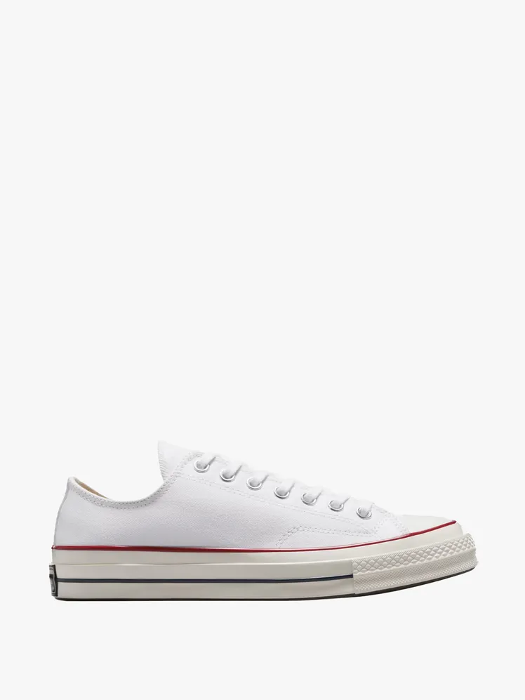 Chic Footwear: Vogue Editors Unveil Their Top White Sneaker Picks for 2026 65