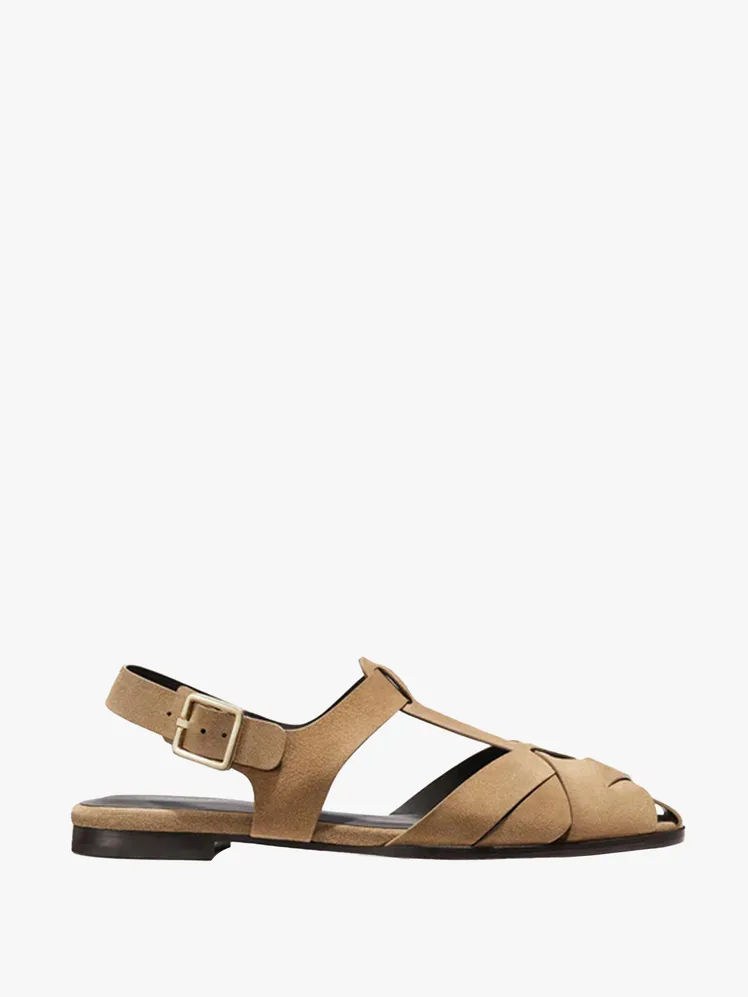 Effortless Chic: Your Go-To Summer Workwear Capsule 45