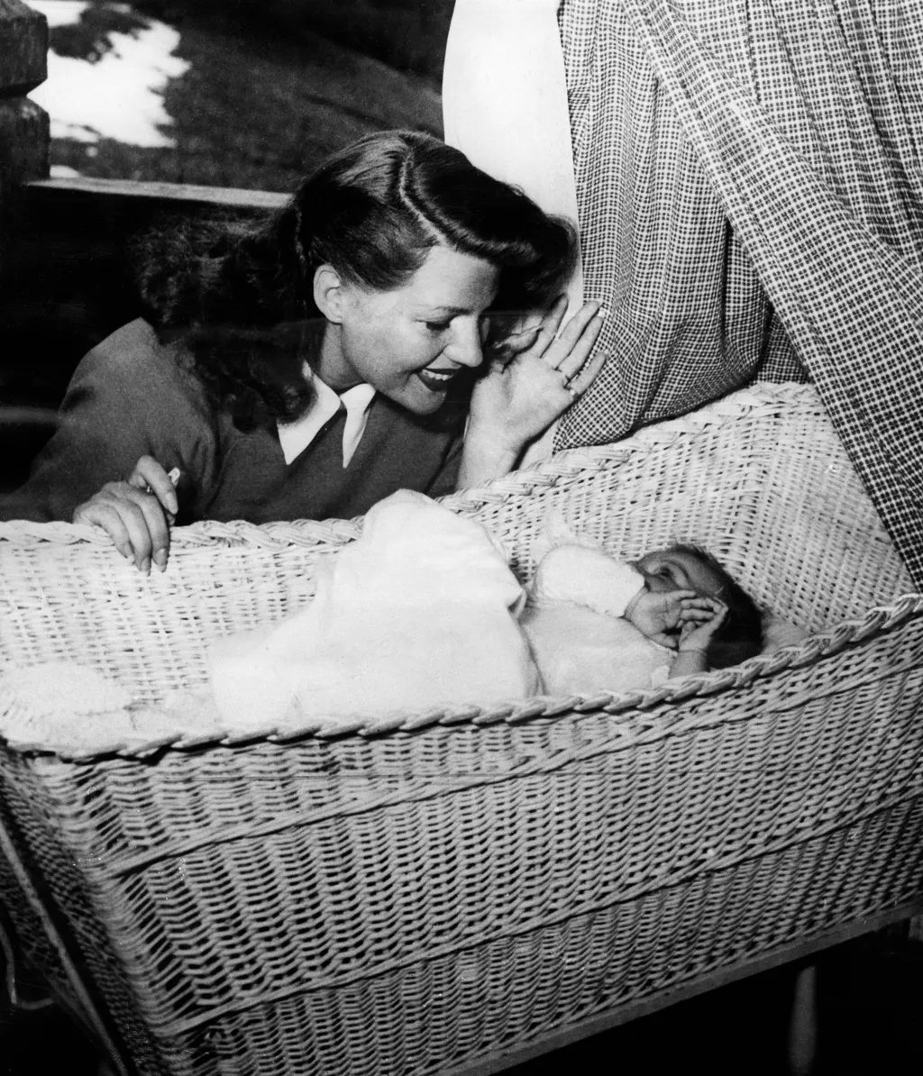 Golden Age Grace: Rita Hayworth's Private Elegance Unveiled 25