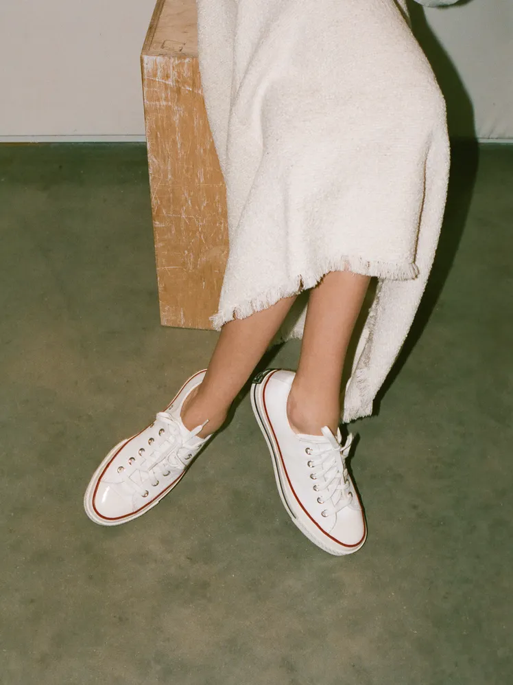 Chic Footwear: Vogue Editors Unveil Their Top White Sneaker Picks for 2026 66