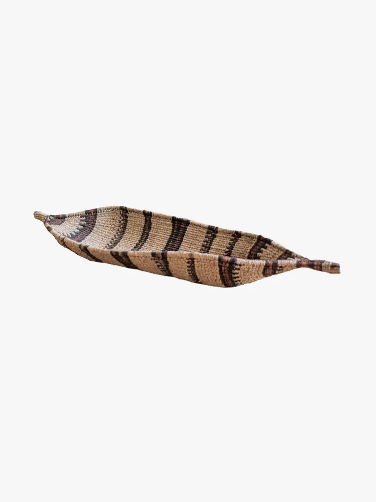 Artisan Heirlooms: A Woven Legacy for the Discerning Dwelling 40