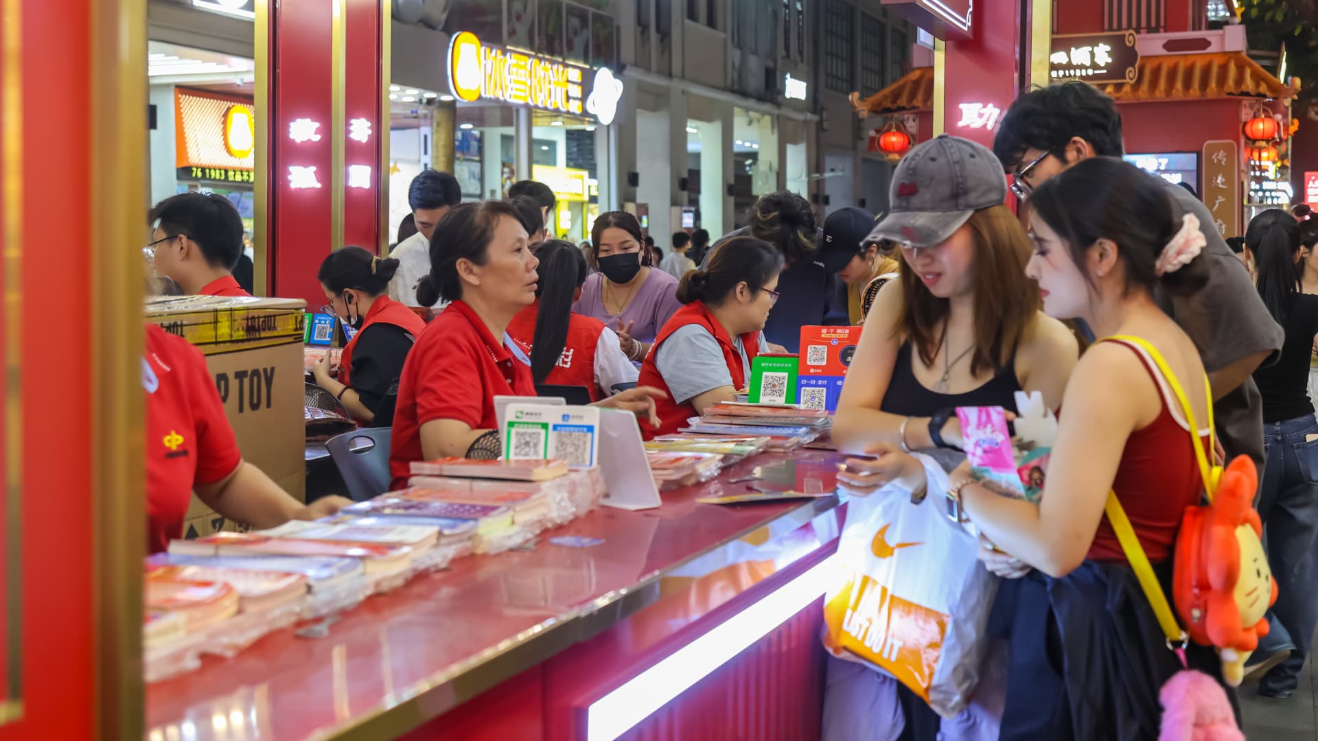 China's Mid-Year Sales Event Shows Steeply Diminished Growth Amidst Lingering Consumer Spending Slump 2