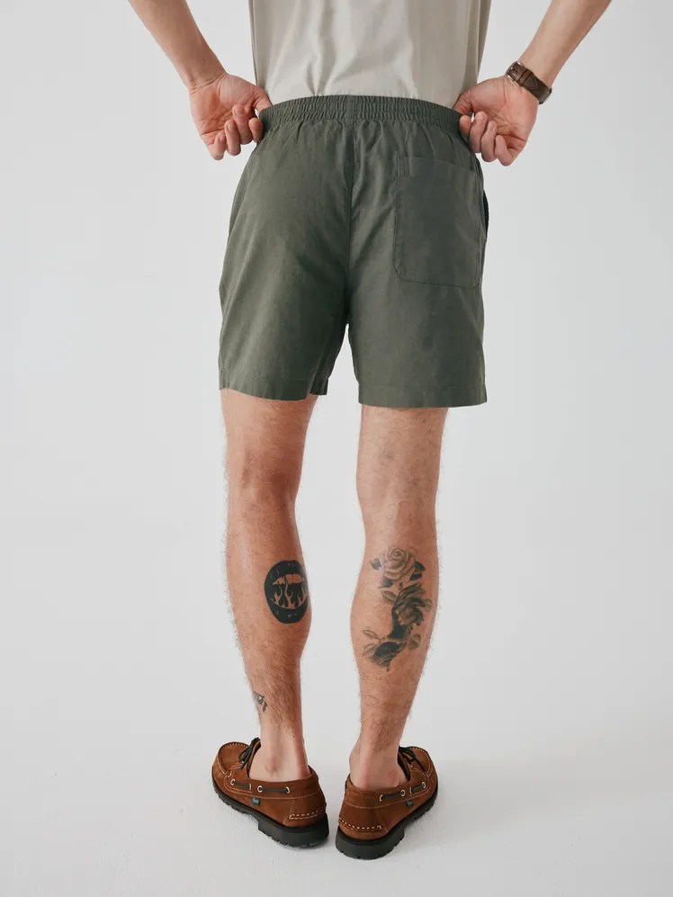 GQ's Picks: The Ultimate Linen Shorts for the Modern Man 2026 21