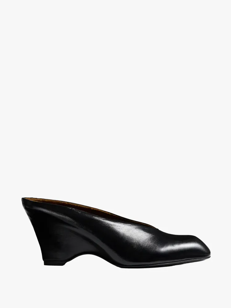 Step into Summer 2026: The Footwear Edit 158 Step into Summer 2026: The Footwear Edit 158