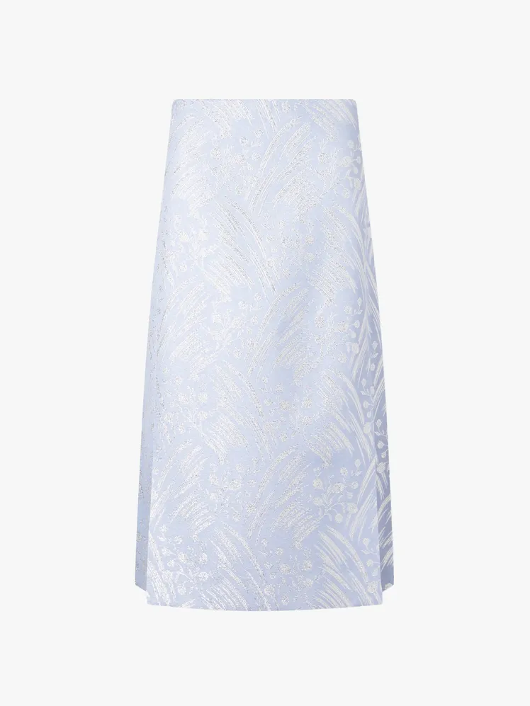Effortless Urban Style: Summer's Chicest Ensembles Reimagined 126