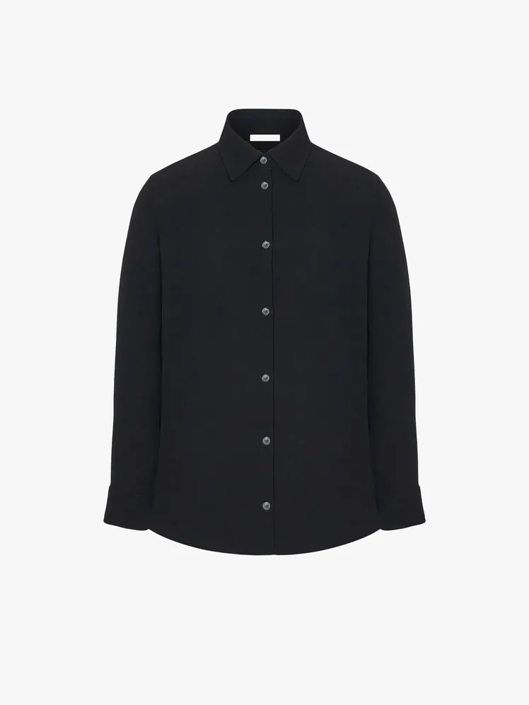 Effortless Summer Chic: Seven Ways to Master the Button-Up 91