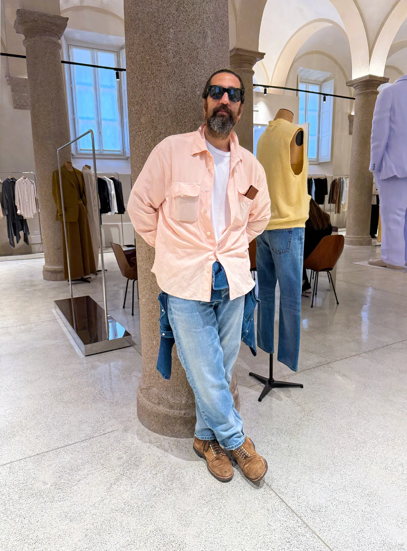 Milan Mastery: The GQ Editor's Playbook 21 Milan Mastery: The GQ Editor's Playbook 21