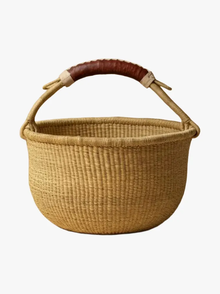 Artisan Heirlooms: A Woven Legacy for the Discerning Dwelling 23