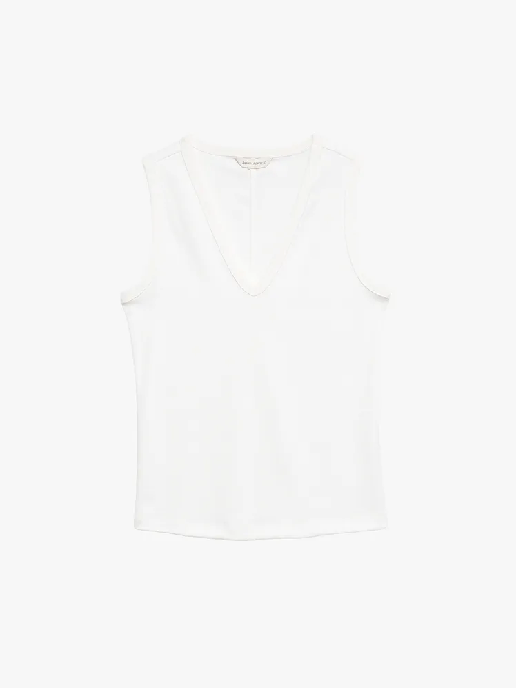 Effortless Urban Style: Summer's Chicest Ensembles Reimagined 85