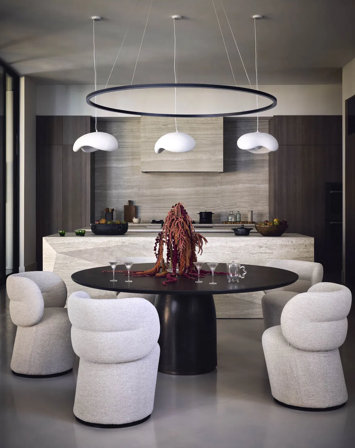 Kristy Sarah: Where Houston's Elite Lifestyle Meets Architectural Sanctuary 32
