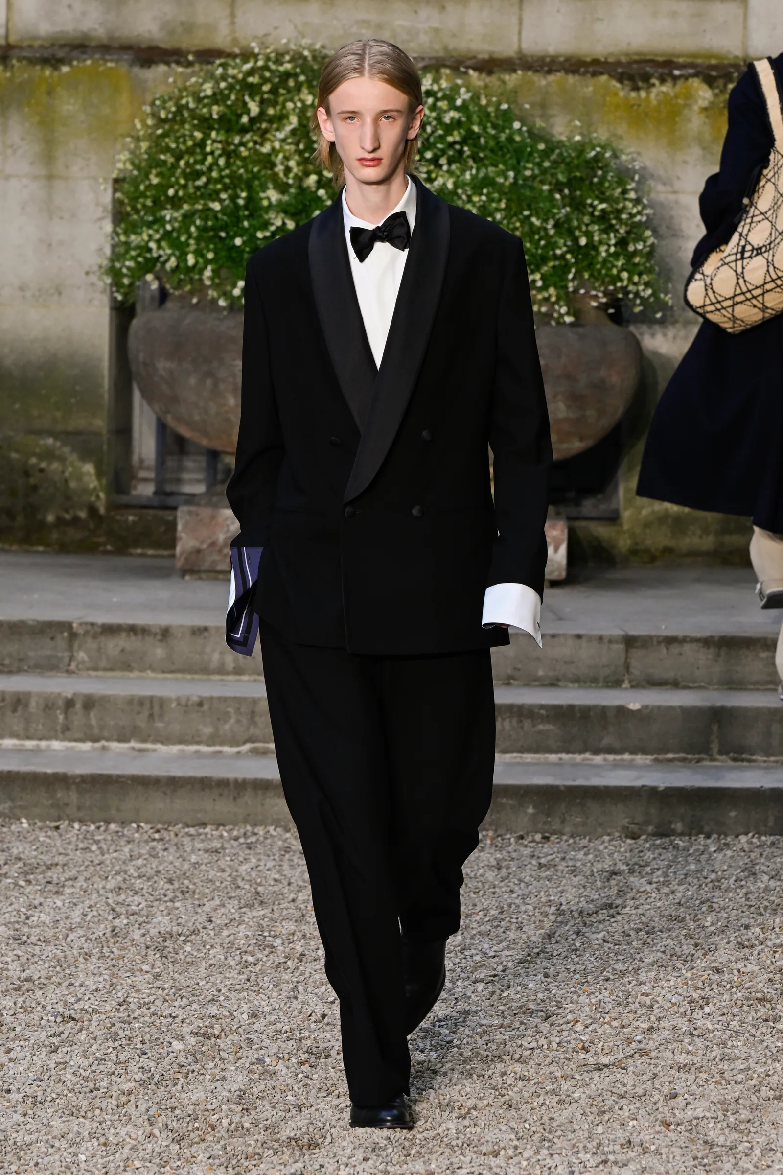 Dior's Spring '27: The New Guard for the Modern Man 13