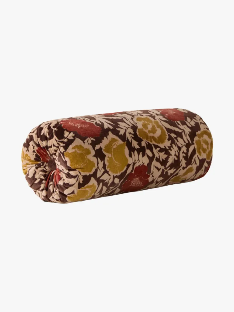Gilded Legacies: An Editor's Curated Assemblage of Elite Furnishings 35