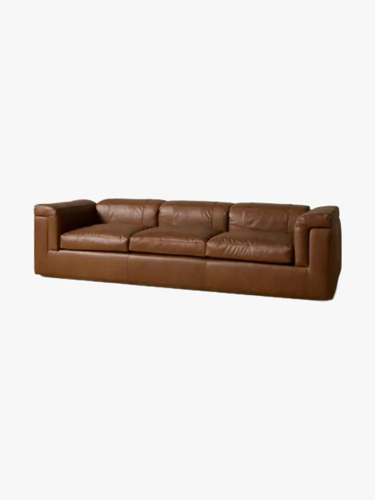 Heirloom Leathers: Curated Comfort for the Discerning Connoisseur 25