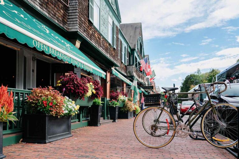 Rhode Island's Enclaves: Where Coastal Charm Meets Hidden Luxury 42
