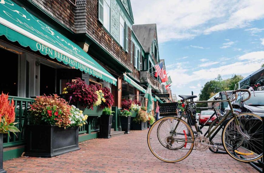 Rhode Island’s Enclaves: Where Coastal Charm Meets Hidden Luxury
