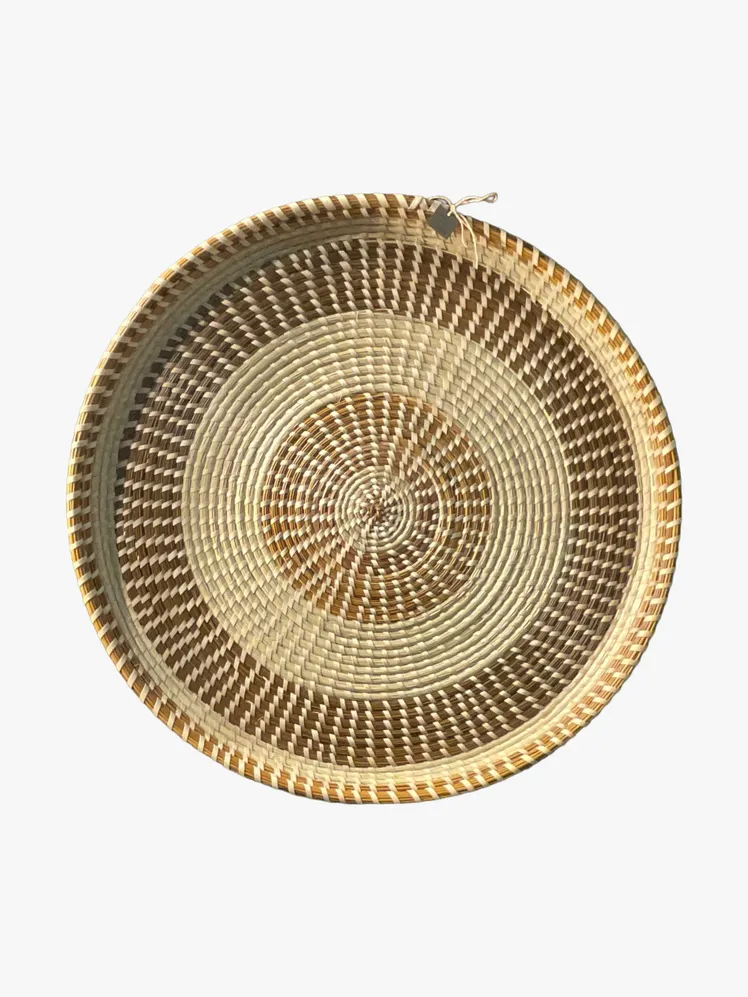 Artisan Heirlooms: A Woven Legacy for the Discerning Dwelling 31