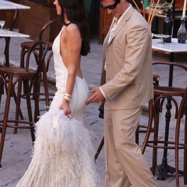 Business Style news 112 The Khaki Wedding Suit: A Modern Man’s Unconventional Choice