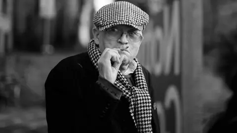 Bradford Bids Farewell to Its Brushes: A City Reflects on Hockney's Enduring Canvas 9 Bradford Bids Farewell to Its Brushes: A City Reflects on Hockney's Enduring Canvas 9