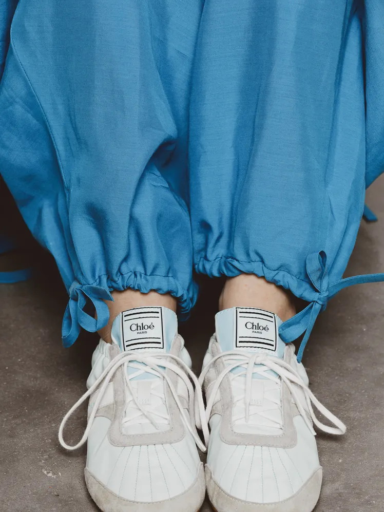 Chic Footwear: Vogue Editors Unveil Their Top White Sneaker Picks for 2026 63