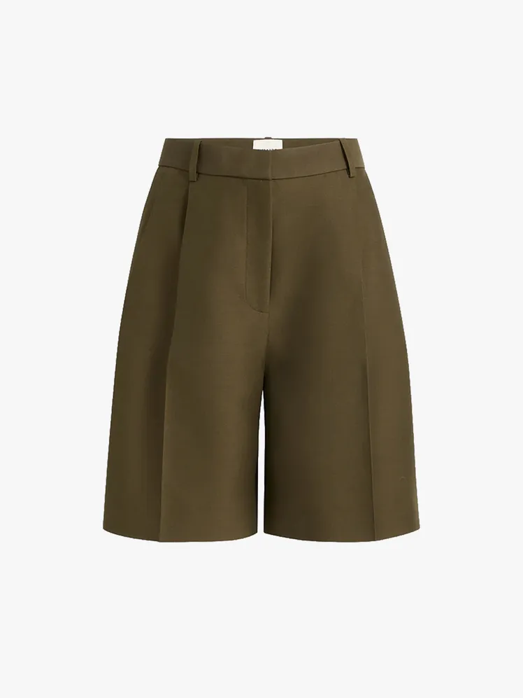 Effortless Urban Style: Summer's Chicest Ensembles Reimagined 108