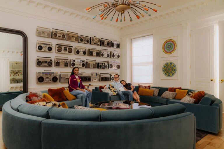 Broadway's Elite: A Glimpse Inside Their Coveted Abodes 19