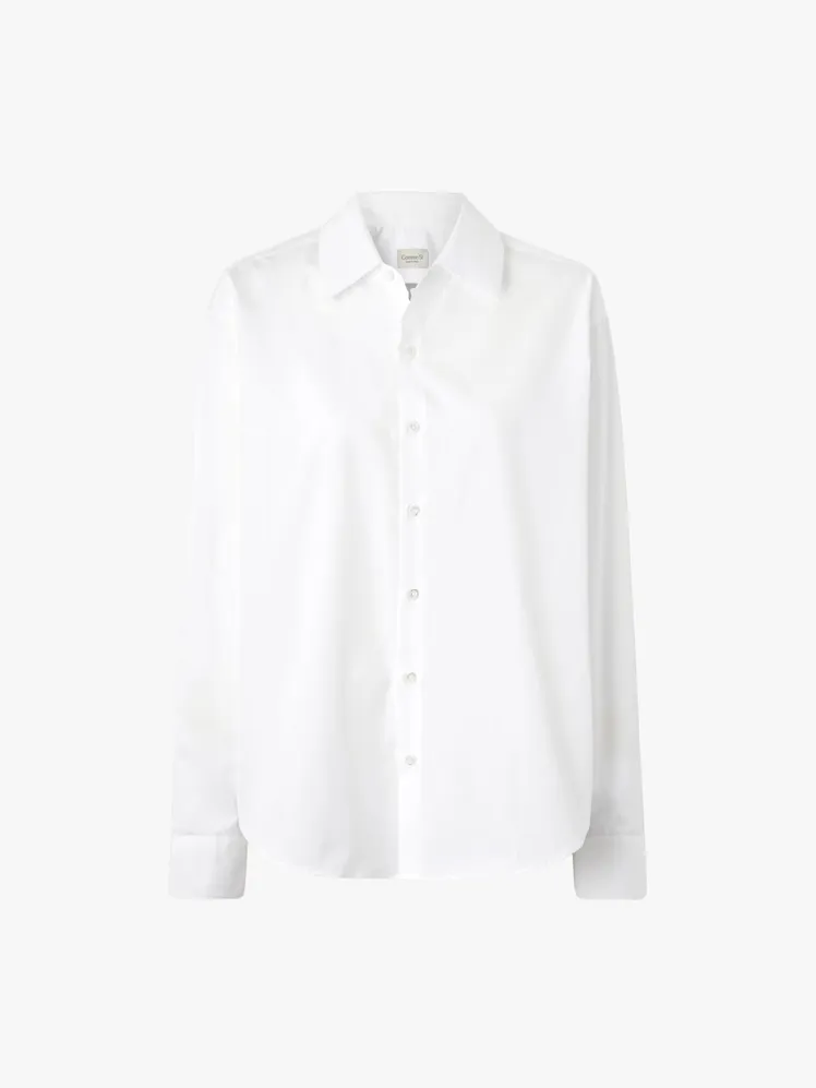Effortless Summer Chic: Seven Ways to Master the Button-Up 77