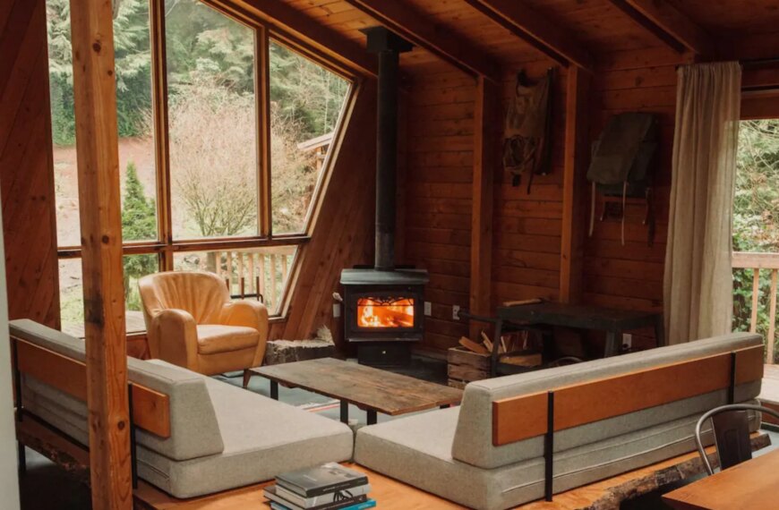 Sanctuary Estates: Curated Havens for the Discerning Connoisseur