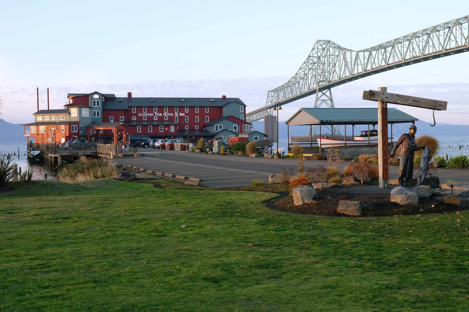 Enchanting Enclaves: Discover the Pacific Northwest's Most Captivating Coastal Gems 14
