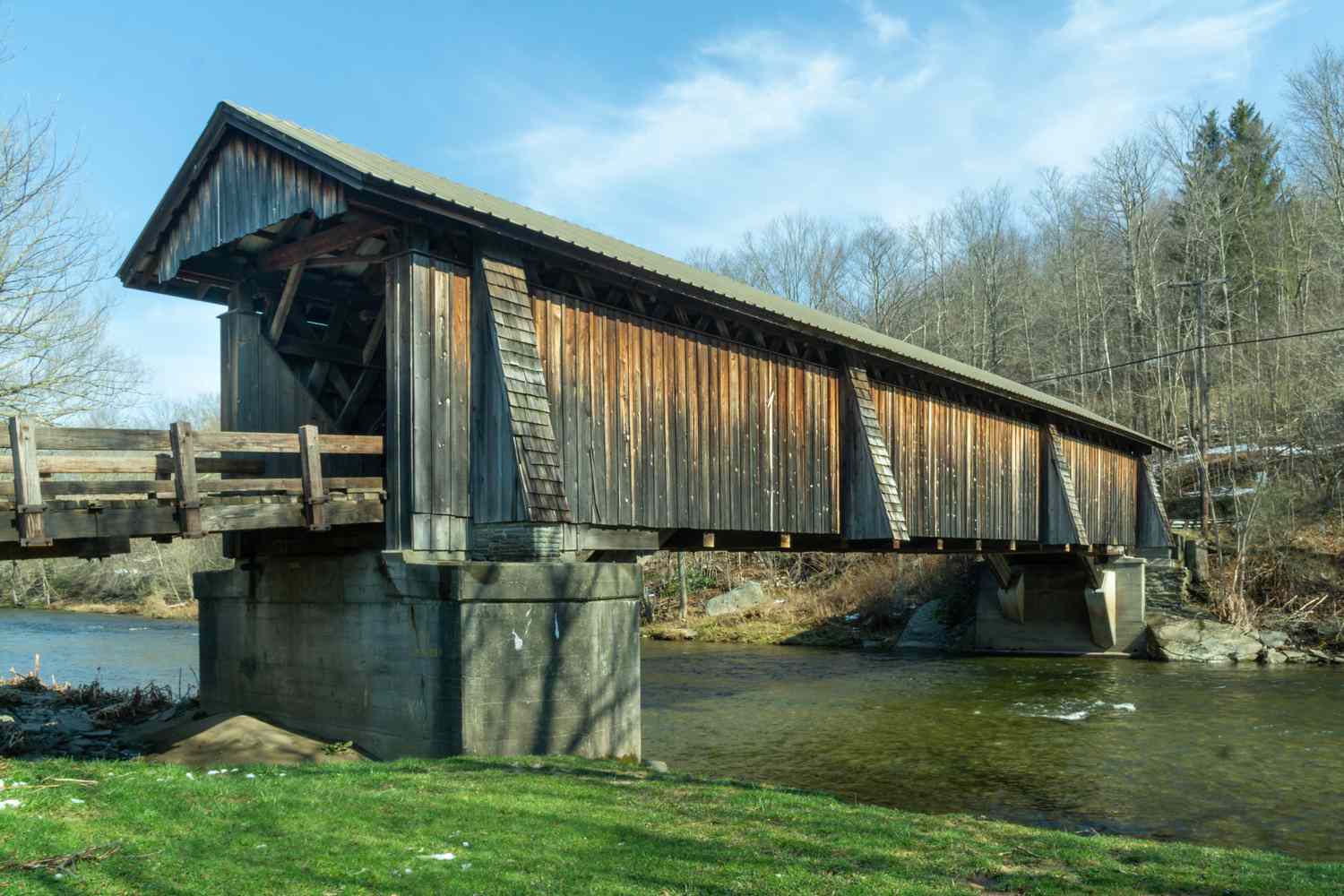 Whispers of the Catskills: Unearthing Vintage Havens and Cascading Wonders 10