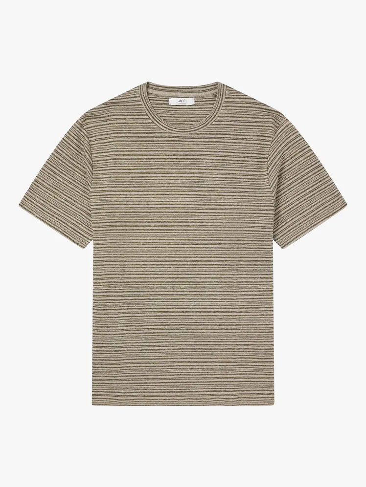 Stripes: Your Summer 2026 Style Upgrade 45