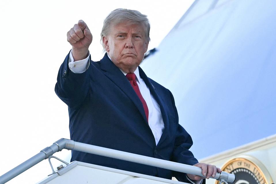 Hormuz Strait Tolls: Trump's Bold Strategy to Force Middle East Peace 2