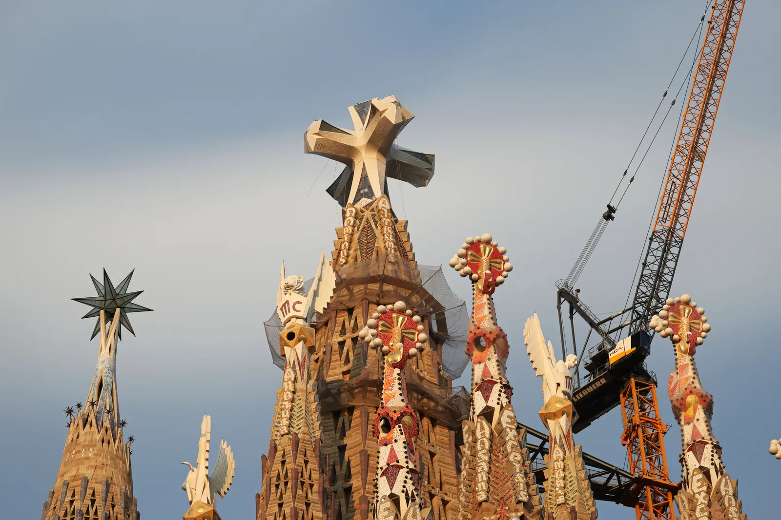 Gaudí's Masterpiece: An Ode to Sacred Craftsmanship 16