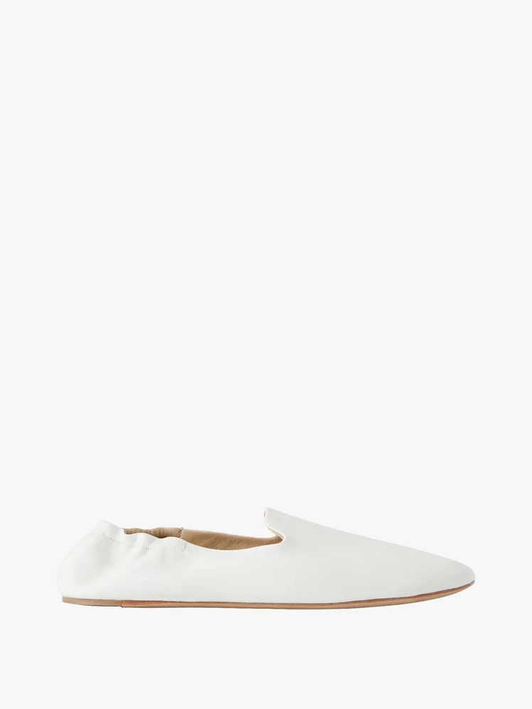 Effortless Loafer Chic: Your Guide to Summer's Most Versatile Footwear 113