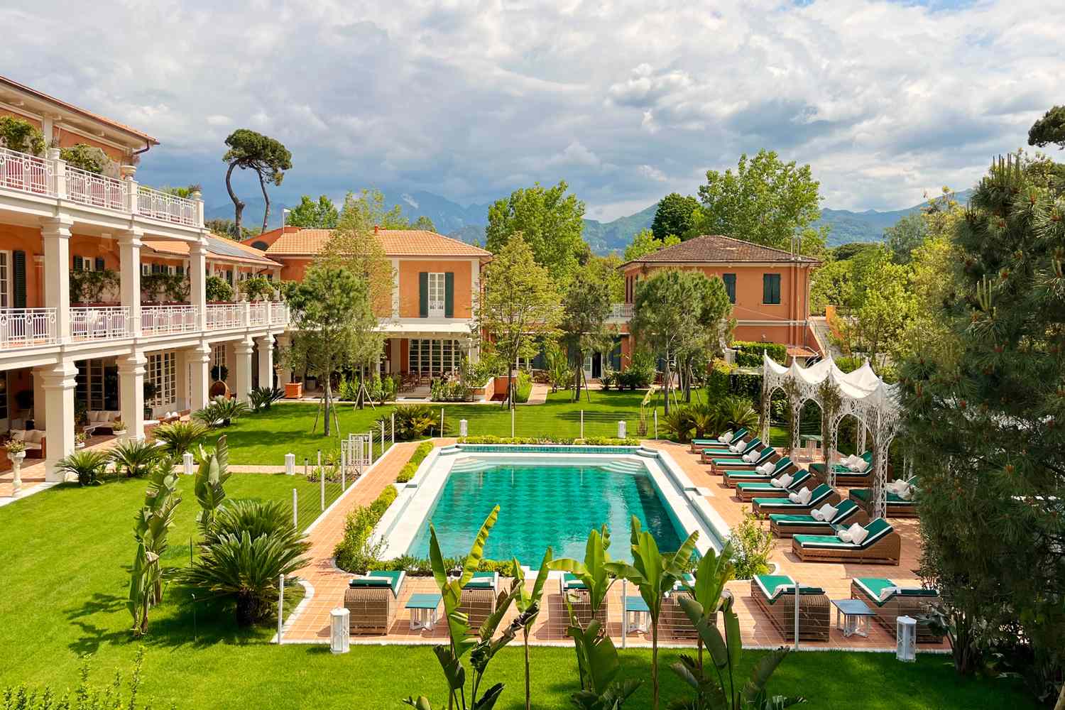Beyond the Amalfi: Italy's Secret Summer Havens for the Discerning Traveler 13