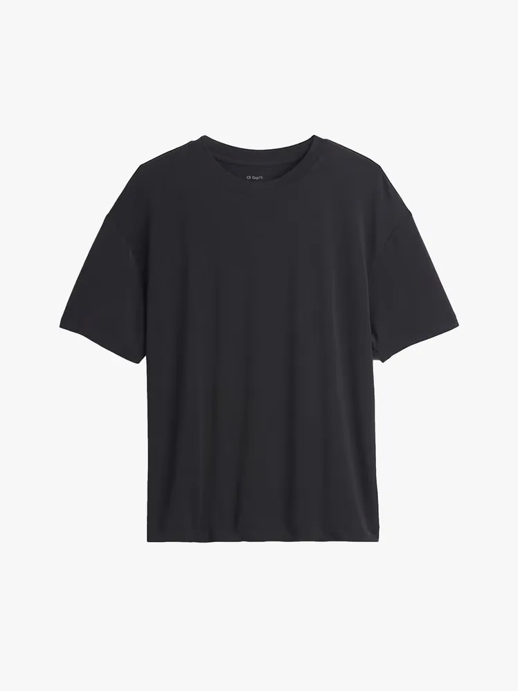 Elevated Athleisure: Vogue's Guide to Chic Activewear Styling 69