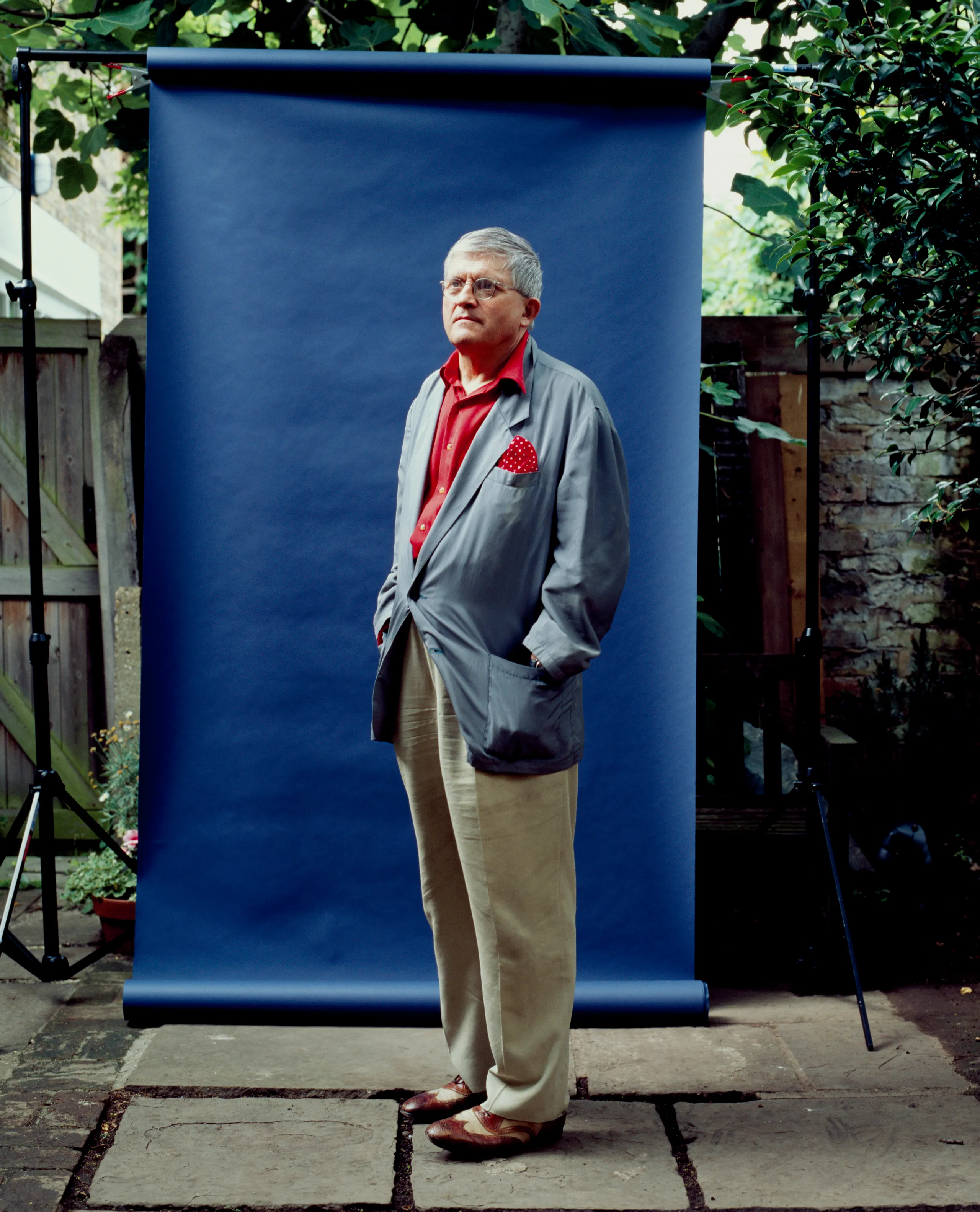 Hockney's Palette: A Masterclass in Boldness 6