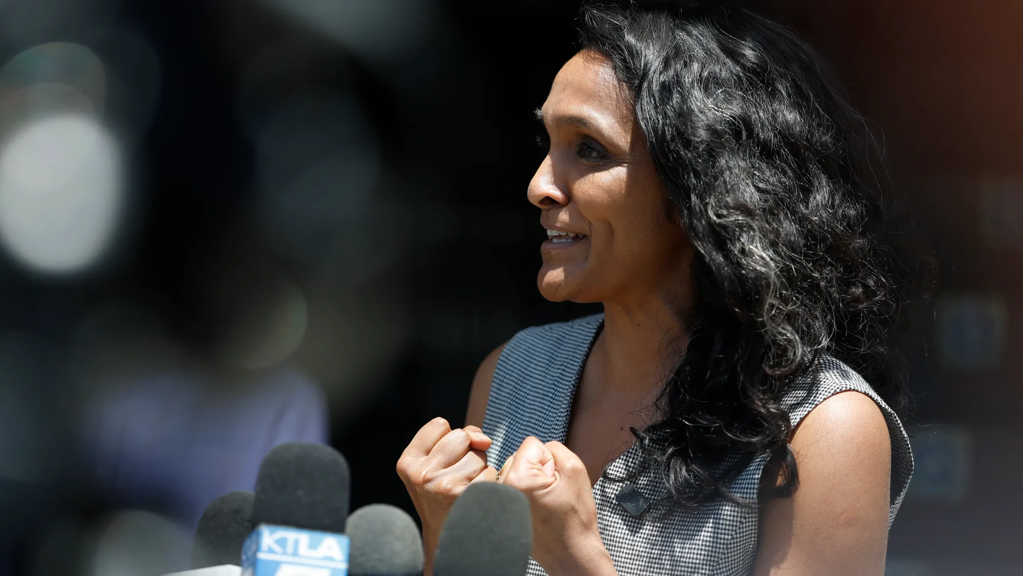 Raman's Ascendancy: Los Angeles Mayoral Race Tightens as Pratt Faces New Challenge 3
