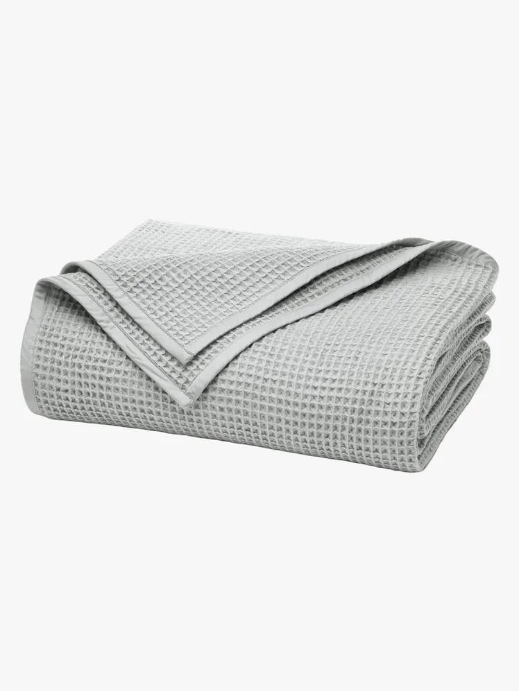 Luxury Linens: Prime Picks for the Discerning Dweller 20
