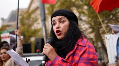 Satrapi's "Persepolis": A Cinematic and Literary Legacy Beyond the Silver Screen 8