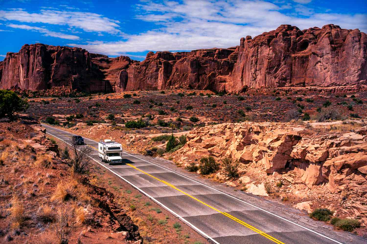 Beyond the Red Rocks: An Arches Expedition into the Sublime 8
