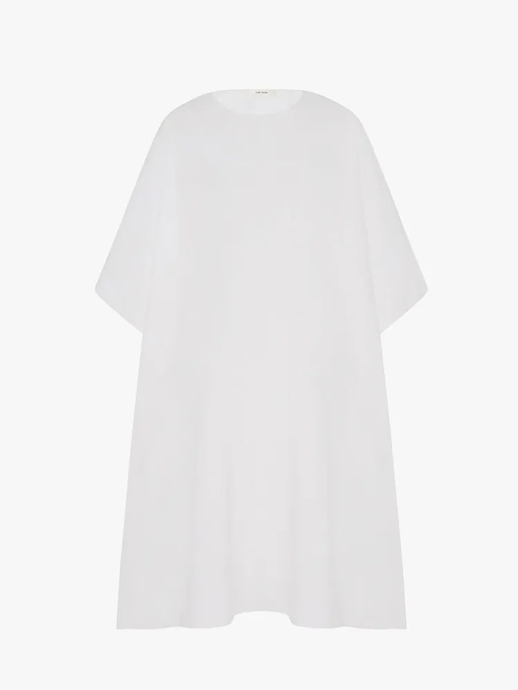 Elevate Your Ensemble: Sophisticated Caftan Styling Beyond the Shore 70