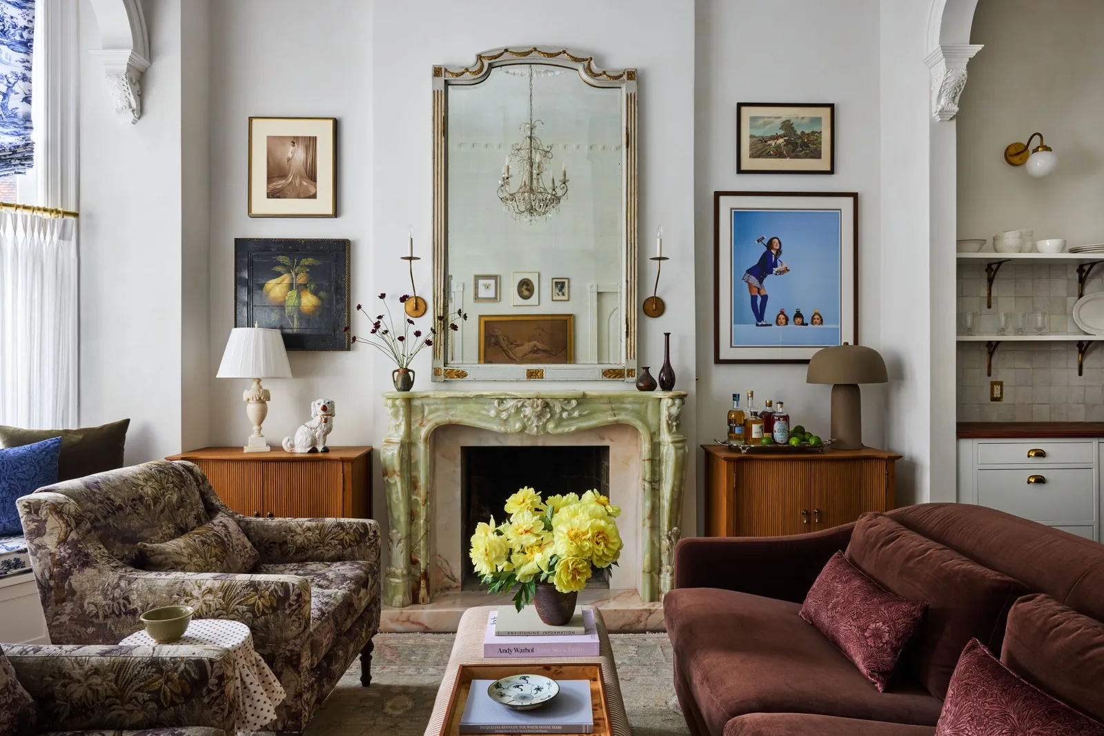 Broadway's Elite: A Glimpse Inside Their Coveted Abodes 8 Broadway's Elite: A Glimpse Inside Their Coveted Abodes 8