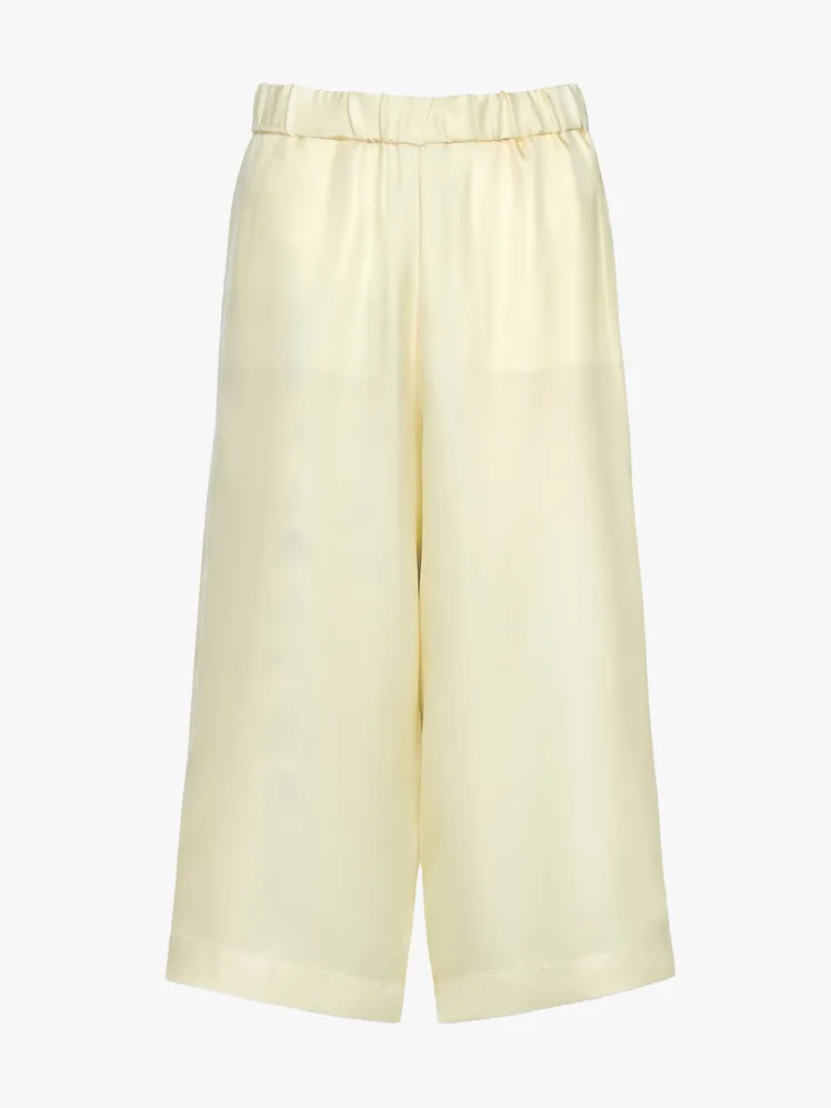 Effortless Urban Style: Summer's Chicest Ensembles Reimagined 120