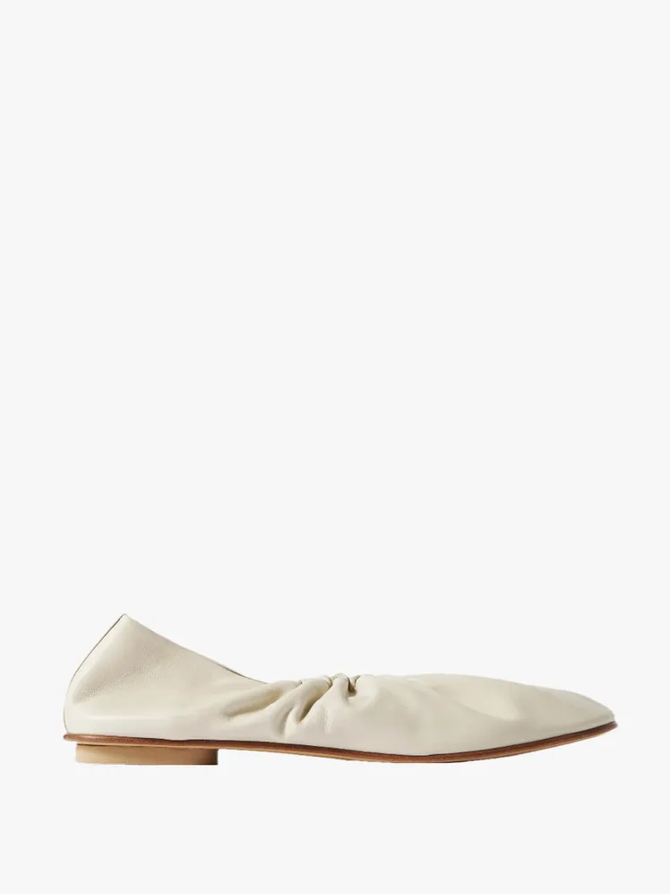 Effortless Chic: Discover Your Perfect Pair of Ballet Flats for the Warmer Seasons 42