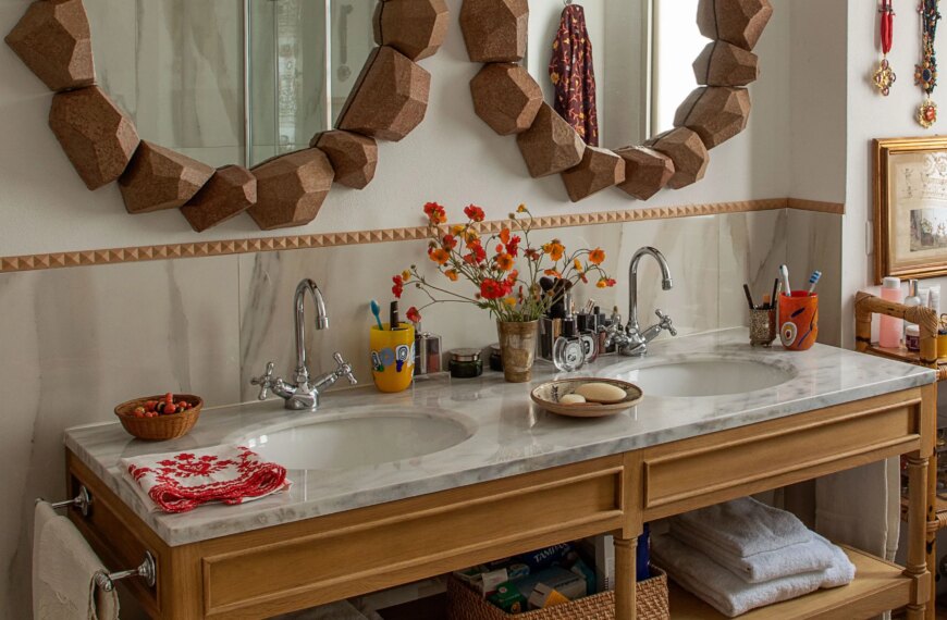 Opulent Sanctuaries: Bespoke Beneath-Sink Architectures for the Discerning Collector
