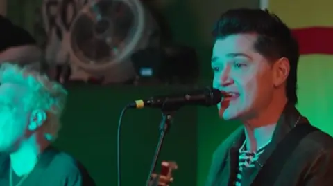 Coventry’s Irish Pub Scene Stages Unexpected Theatrical Overture