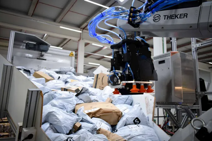 Theker Secures $85 Million to Revolutionize Manufacturing with Universal Factory Robotics 4
